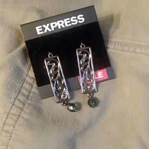 NEW! Express metal scroll bar beaded earri…